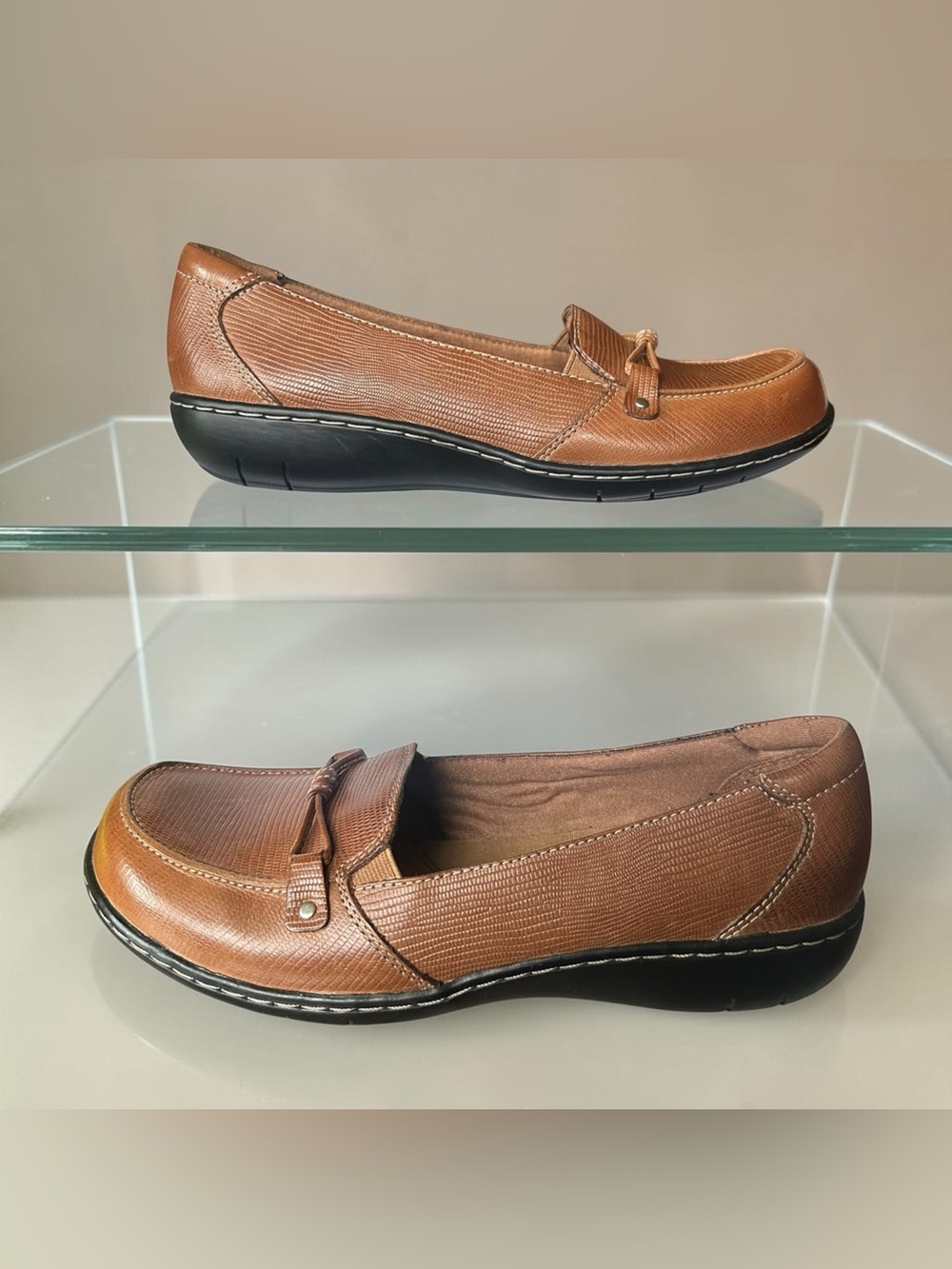 Clarks Collection Ashland Bubble Tan Brown Leather Loafers Women's 8M NEW